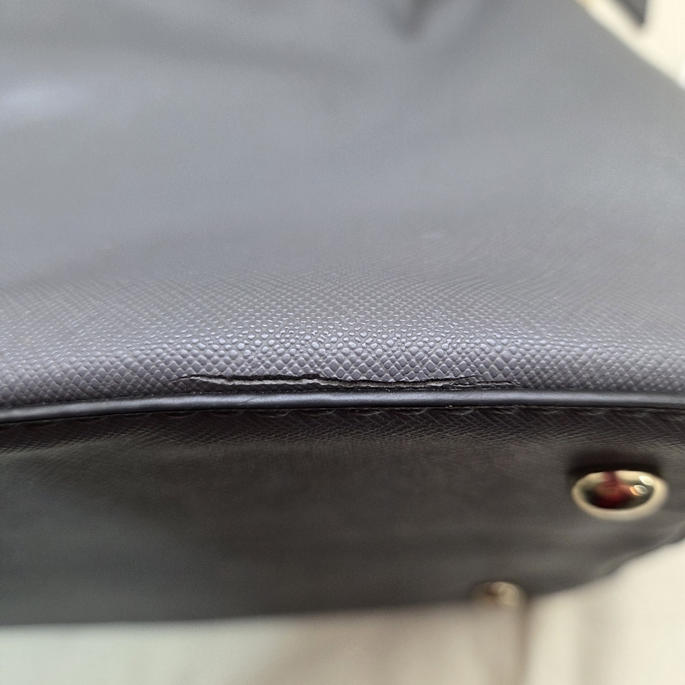 Catherine Malandrino Structured Gray Work Tote Sa… - image 5